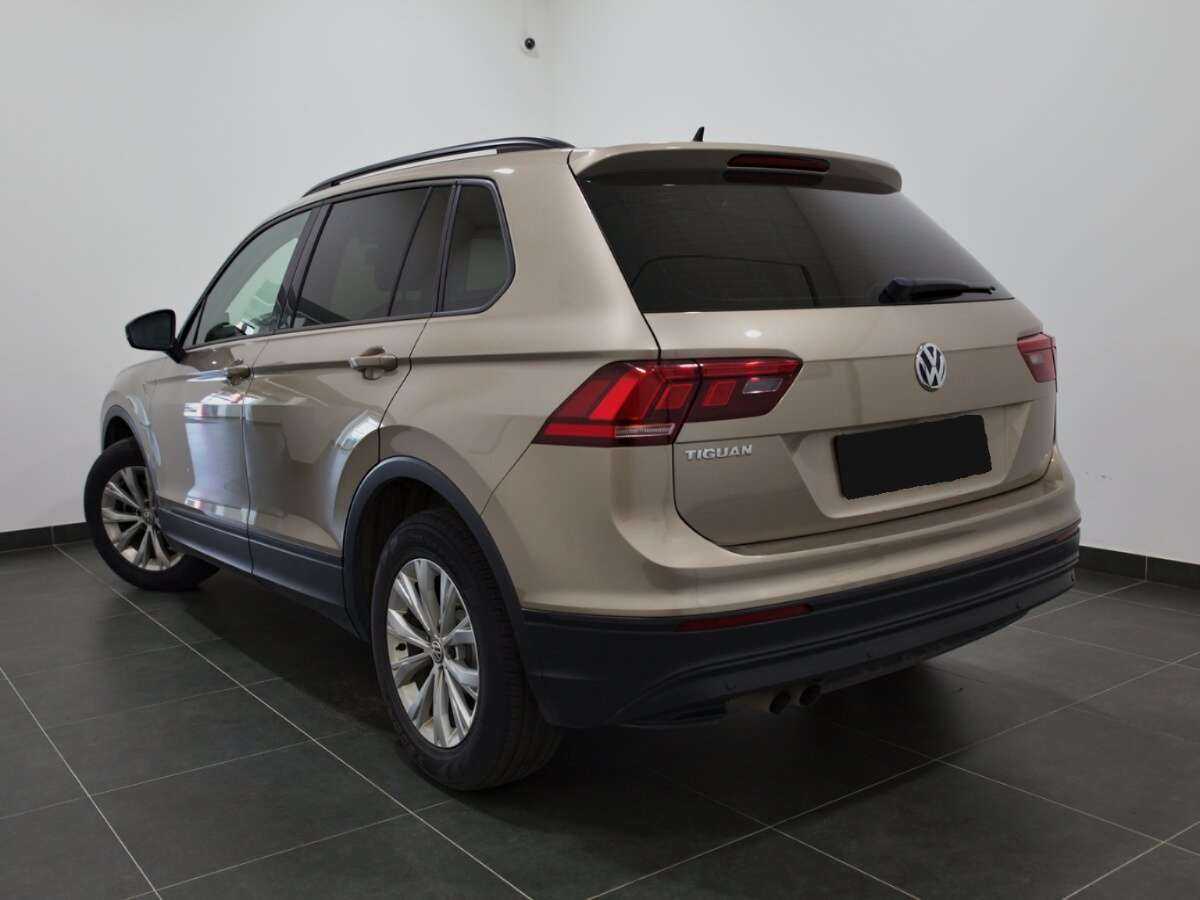 Купить Volkswagen Tiguan, 2018, 72 531 км.. Фото: #2