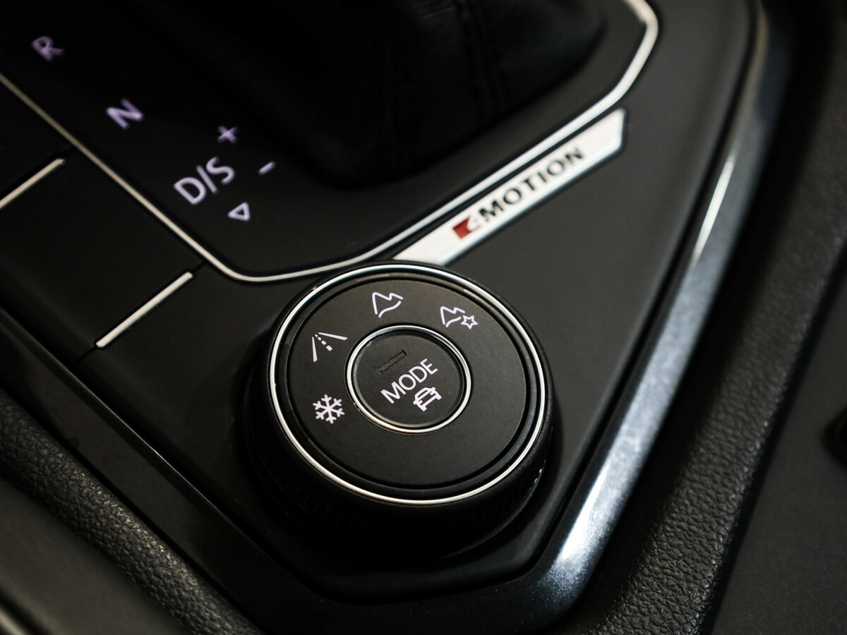 Купить Volkswagen Tiguan, 2019, 132 652 км.. Фото: #17