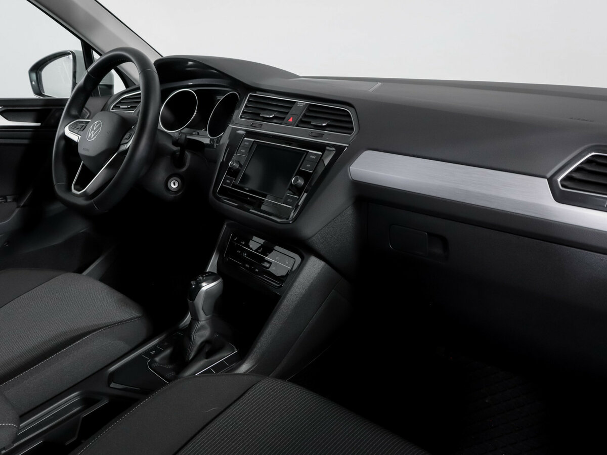 Купить Volkswagen Tiguan, 2021, 8 100 км.. Фото: #8