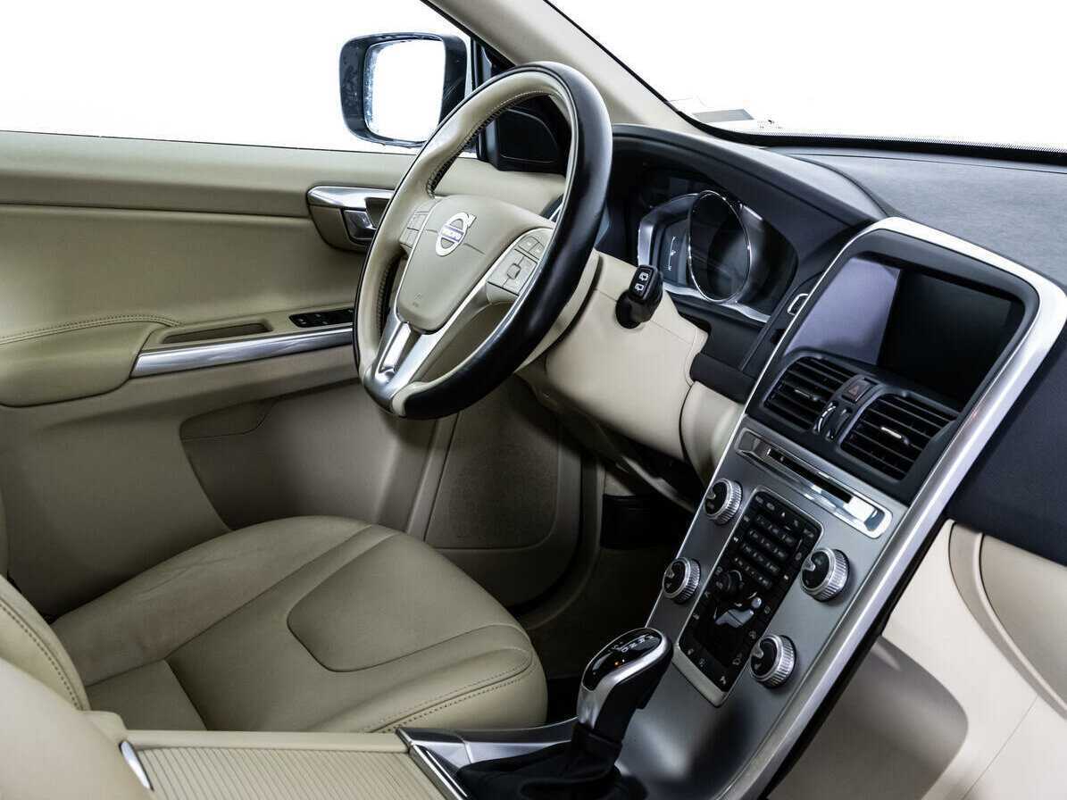 Купить Volvo XC60, 2016, 60 990 км.. Фото: #10