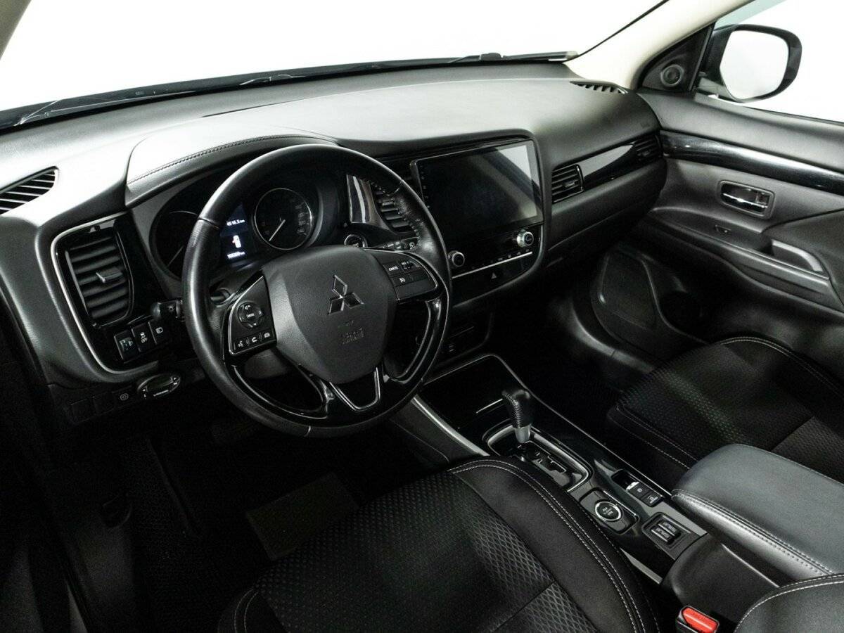 Купить Mitsubishi Outlander, 2020, 109 208 км.. Фото: #8