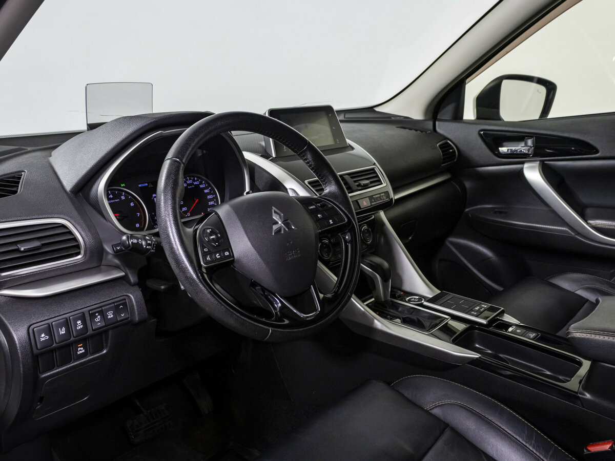 Купить Mitsubishi Eclipse Cross, 2018, 104 345 км.. Фото: #8