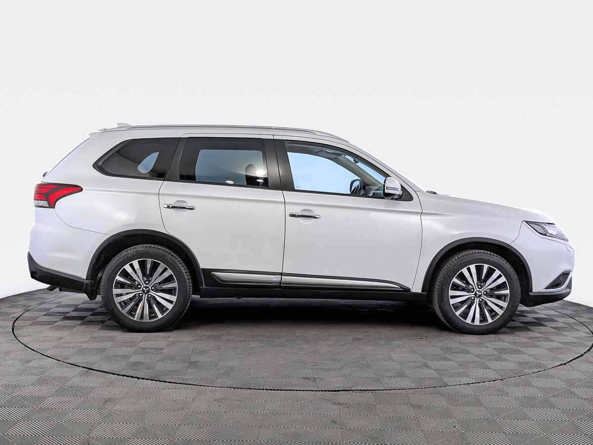 Купить Mitsubishi Outlander, 2021, 86 500 км.. Фото: #3