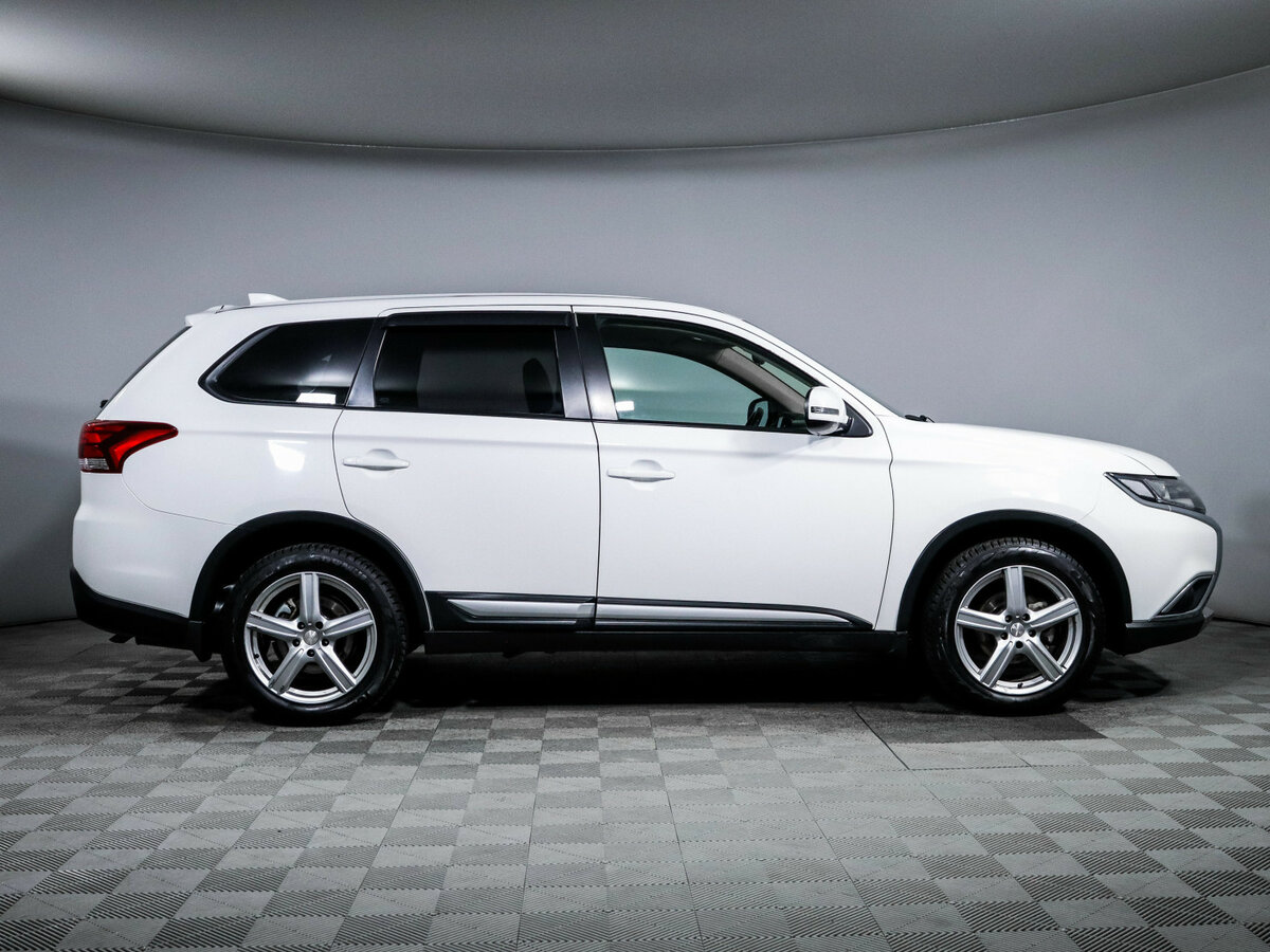 Купить Mitsubishi Outlander, 2018, 189 281 км.. Фото: #3