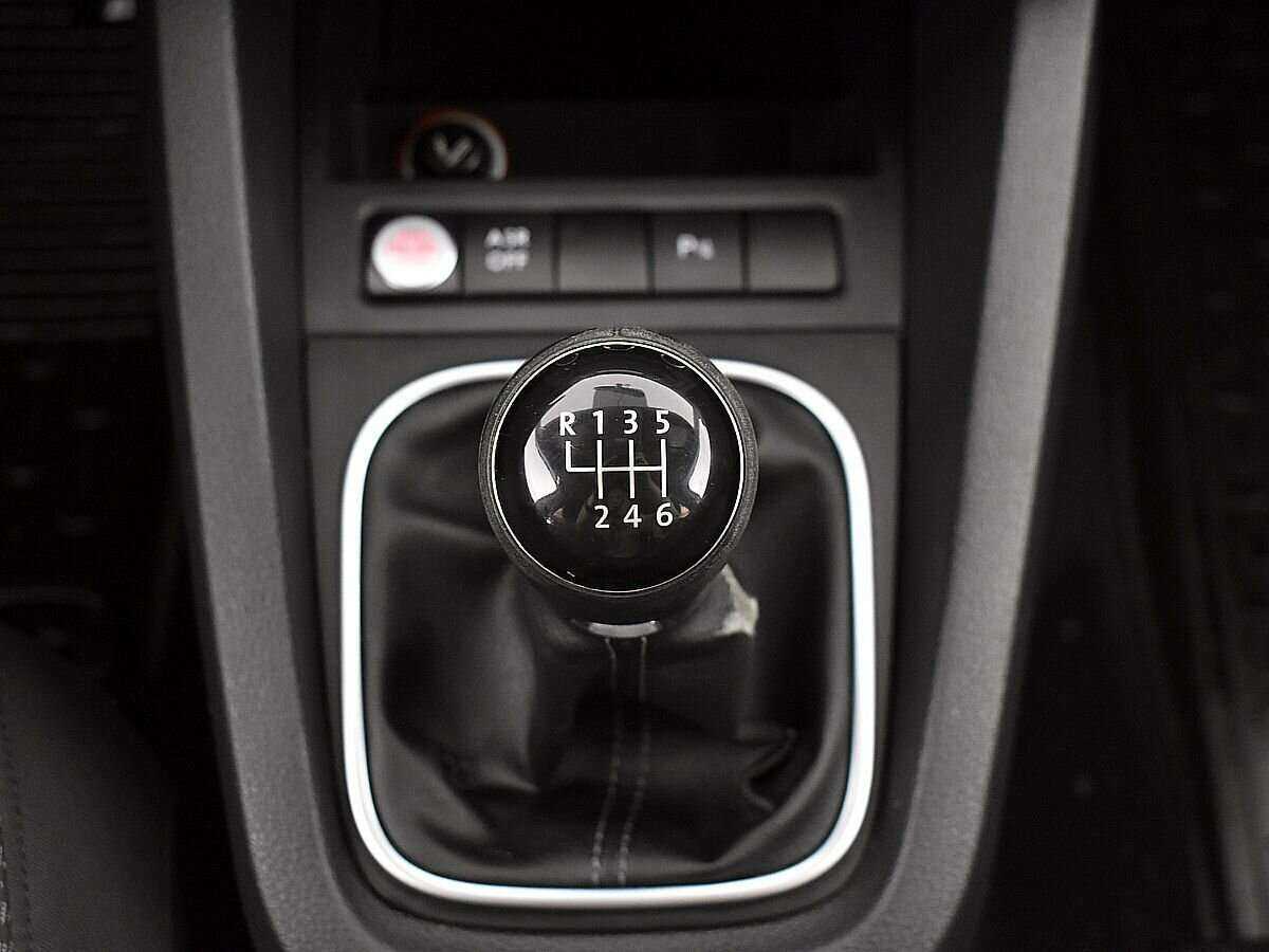 Купить Volkswagen Jetta, 2014, 215 750 км.. Фото: #12