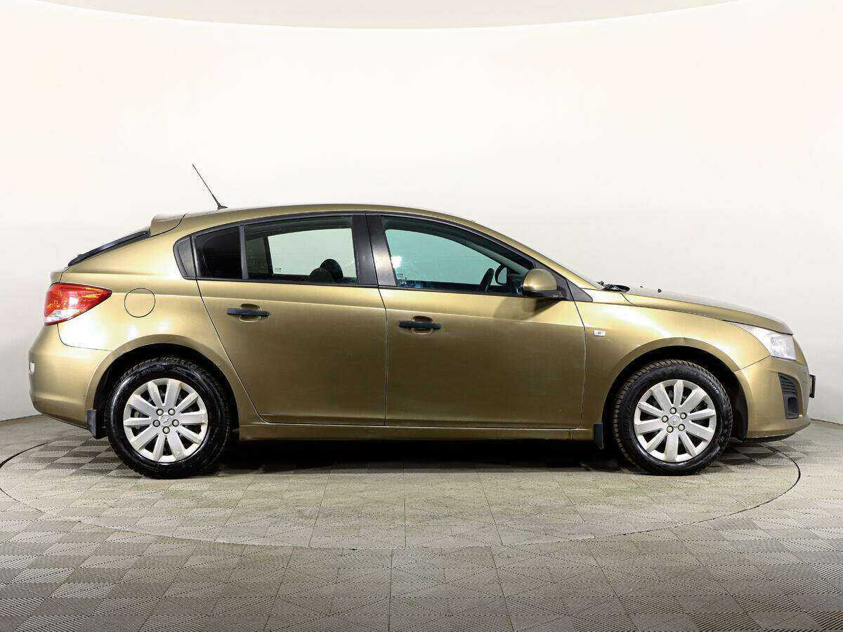 Купить Chevrolet Cruze, 2013, 129 635 км.. Фото: #3