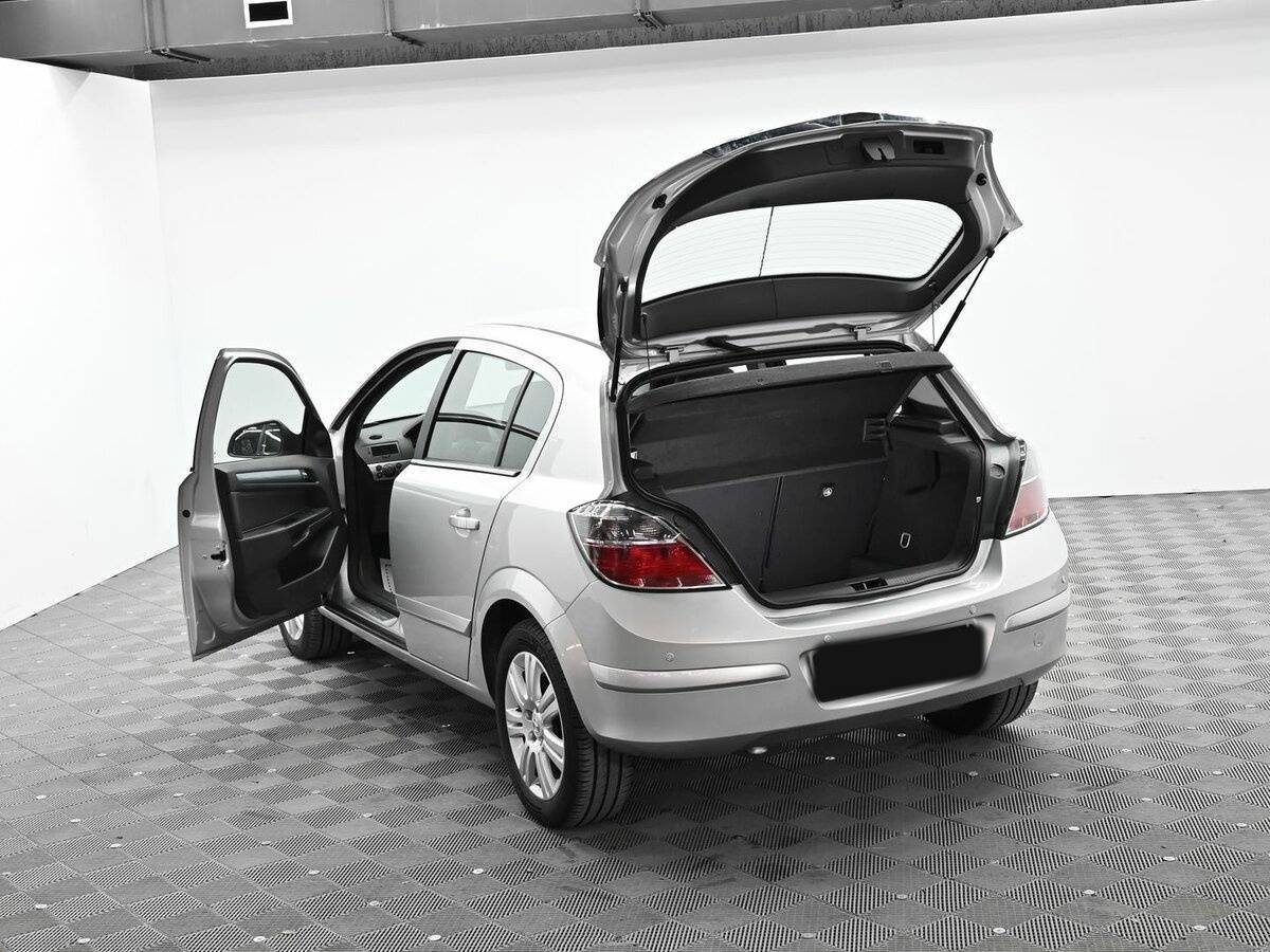 Купить Opel Astra, 2012, 154 000 км.. Фото: #4