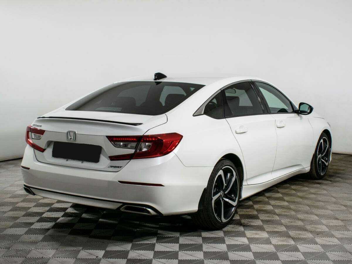 Купить Honda Accord, 2022, 13 564 км.. Фото: #3
