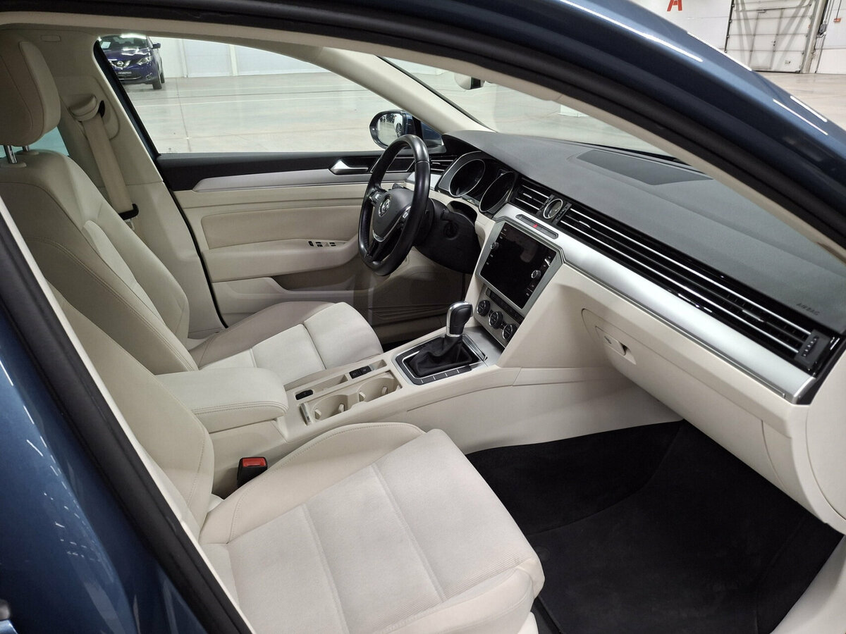 Купить Volkswagen Passat, 2018, 199 240 км.. Фото: #10