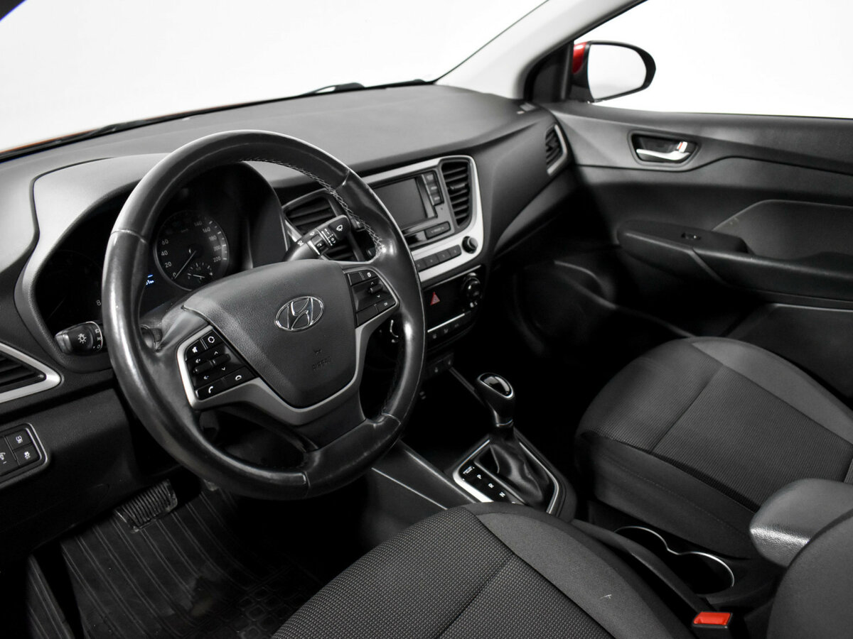 Купить Hyundai Solaris, 2017, 64 455 км.. Фото: #8