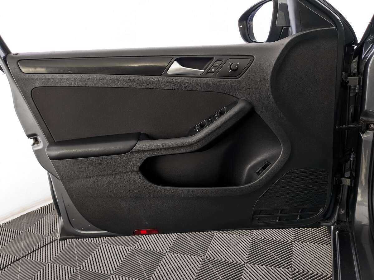 Купить Volkswagen Jetta, 2012, 125 436 км.. Фото: #13