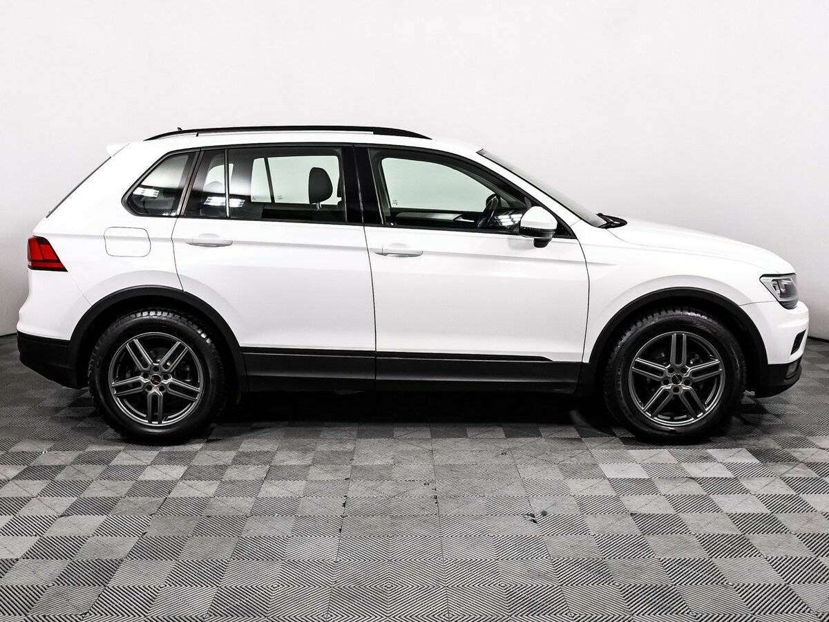 Купить Volkswagen Tiguan, 2019, 68 130 км.. Фото: #3