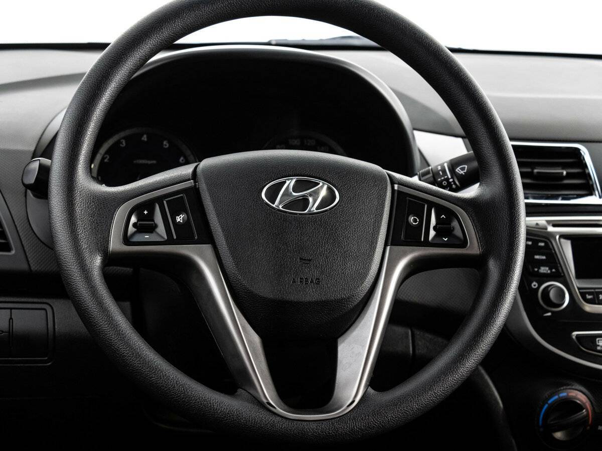 Купить Hyundai Solaris, 2016, 112 982 км.. Фото: #8