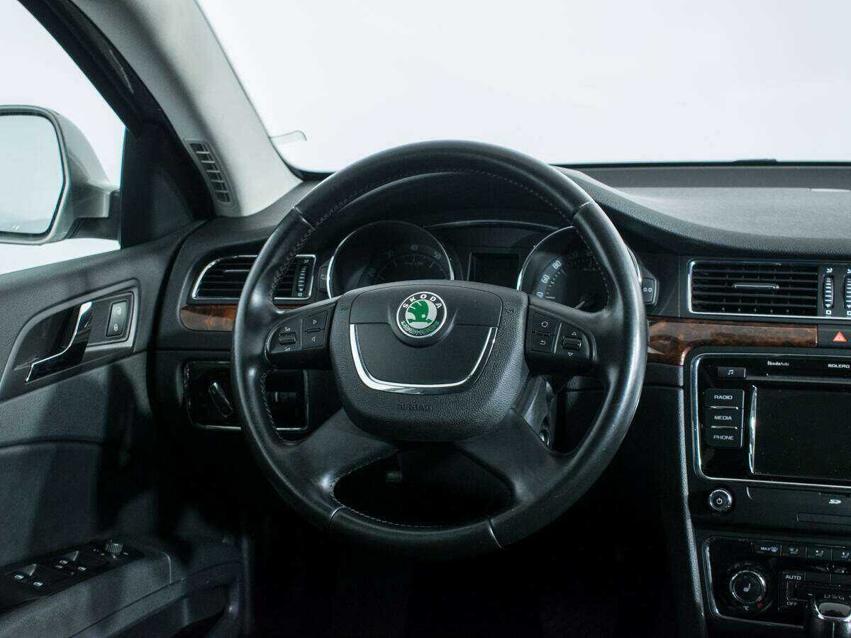 Купить Skoda Superb, 2013, 130 237 км.. Фото: #13