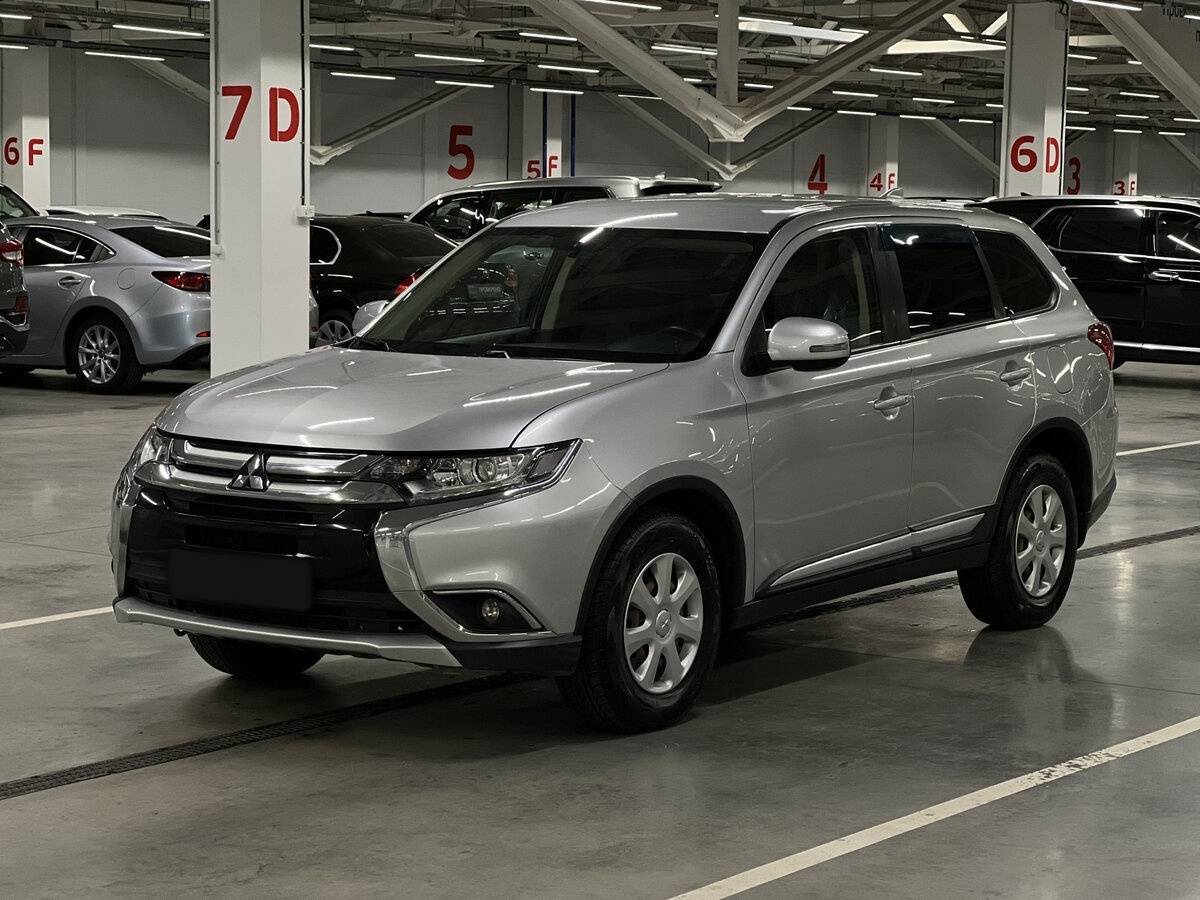 Купить Mitsubishi Outlander, 2017, 107 670 км.. Фото: #0