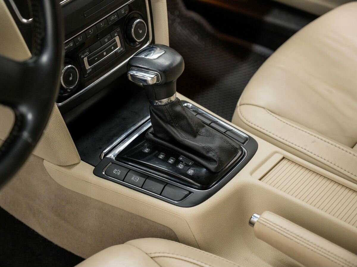 Купить Skoda Superb, 2012, 288 337 км.. Фото: #17