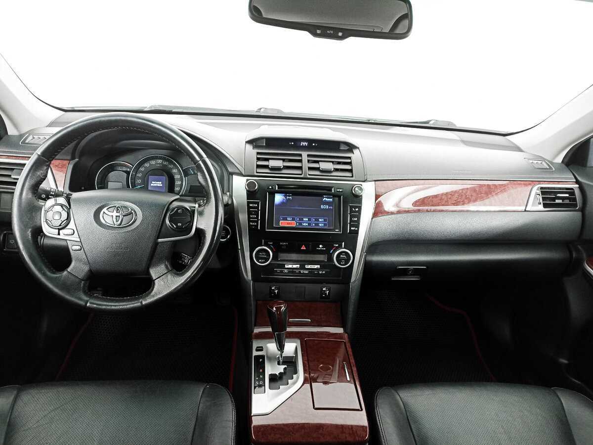 Купить Toyota Camry, 2014, 181 002 км.. Фото: #9