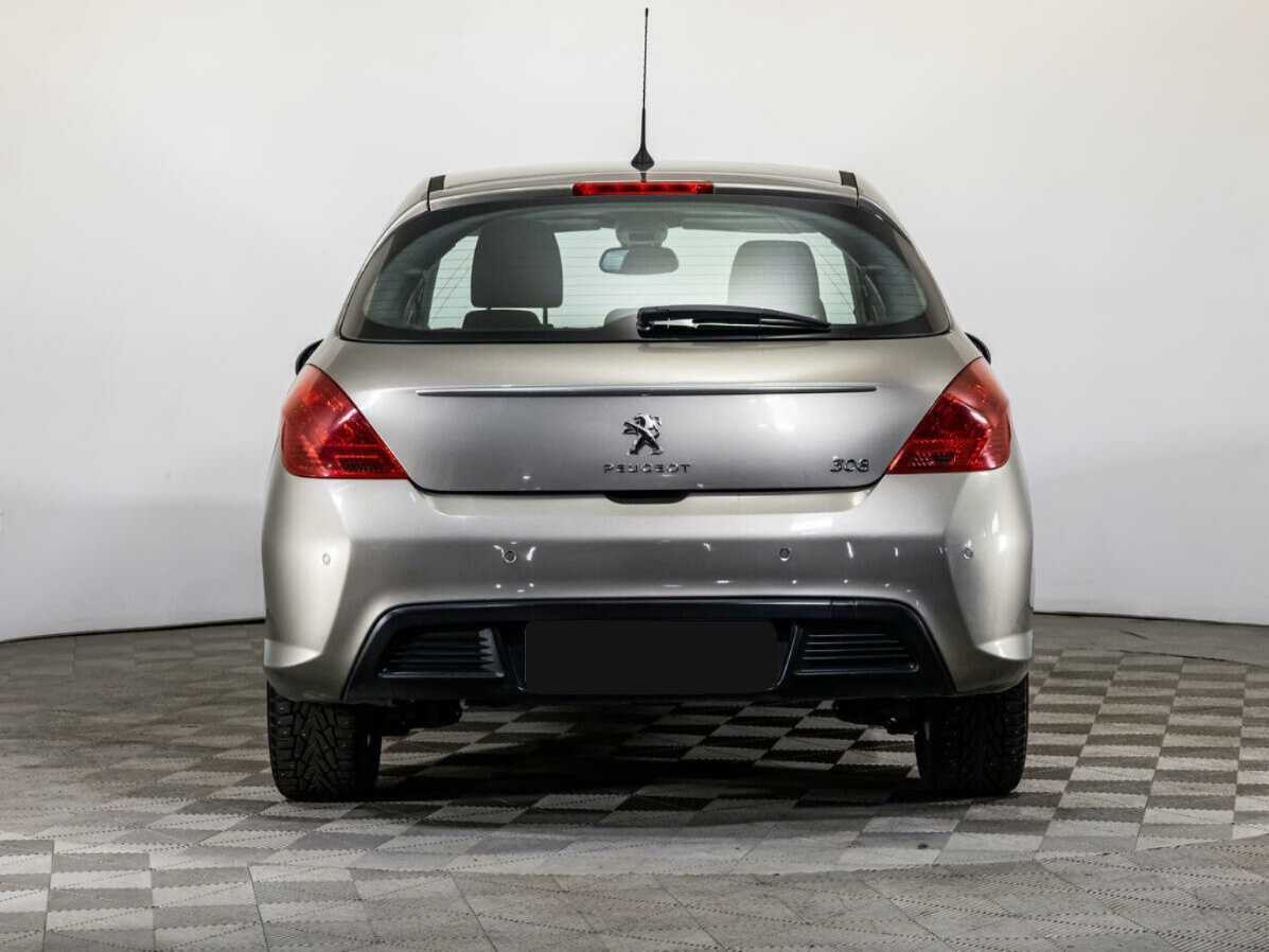 Купить Peugeot 308, 2013, 82 635 км.. Фото: #5