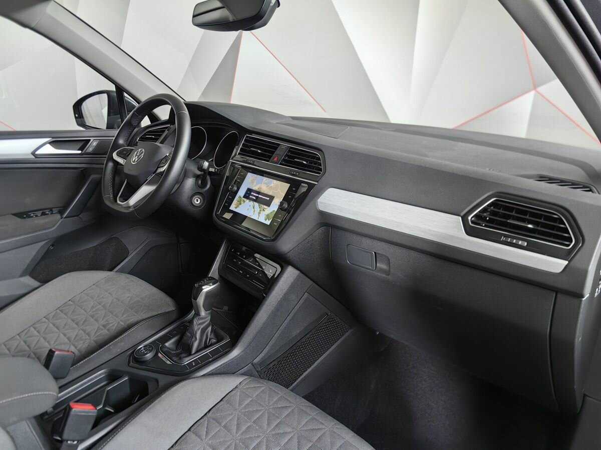 Купить Volkswagen Tiguan, 2021, 38 795 км.. Фото: #8