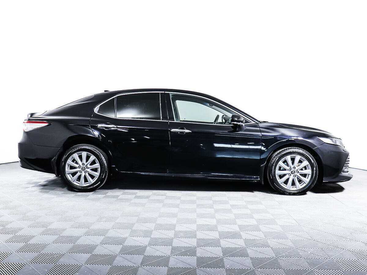 Купить Toyota Camry, 2019, 62 266 км.. Фото: #2