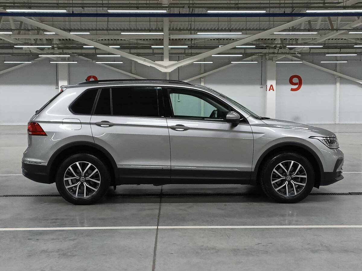 Купить Volkswagen Tiguan, 2021, 92 550 км.. Фото: #3
