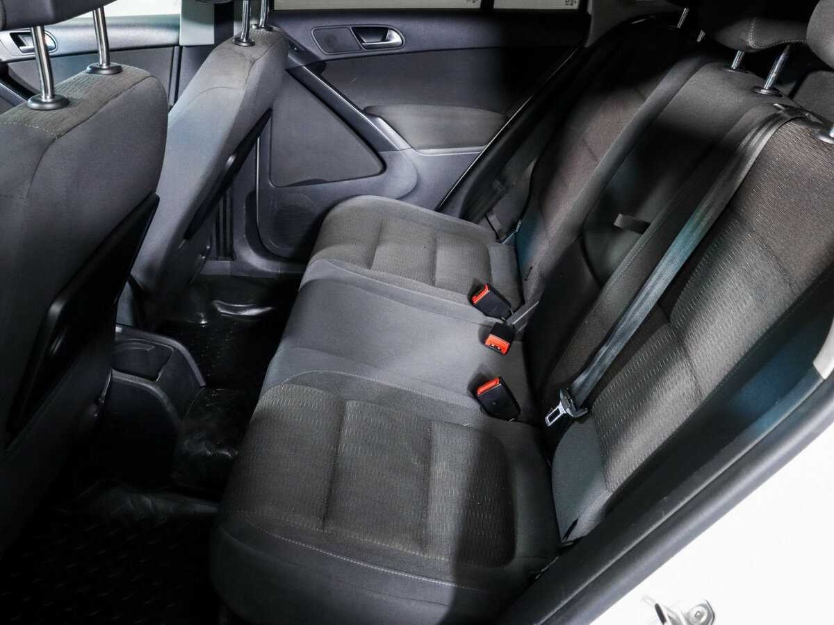 Купить Volkswagen Tiguan, 2015, 121 218 км.. Фото: #9