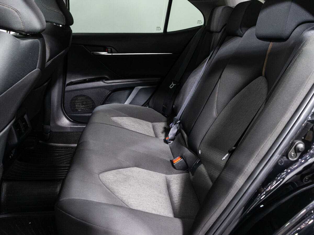 Купить Toyota Camry, 2018, 129 599 км.. Фото: #9