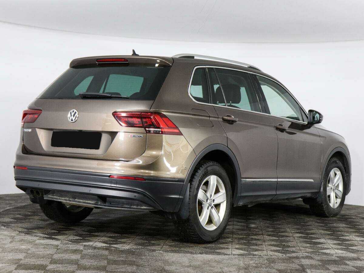 Купить Volkswagen Tiguan, 2018, 106 310 км.. Фото: #2