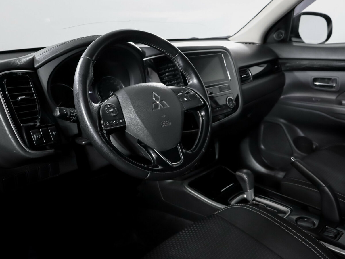 Купить Mitsubishi Outlander, 2019, 128 765 км.. Фото: #13