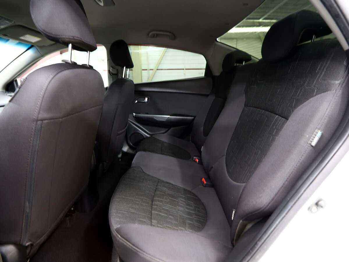 Купить Kia Rio, 2012, 379 368 км.. Фото: #19