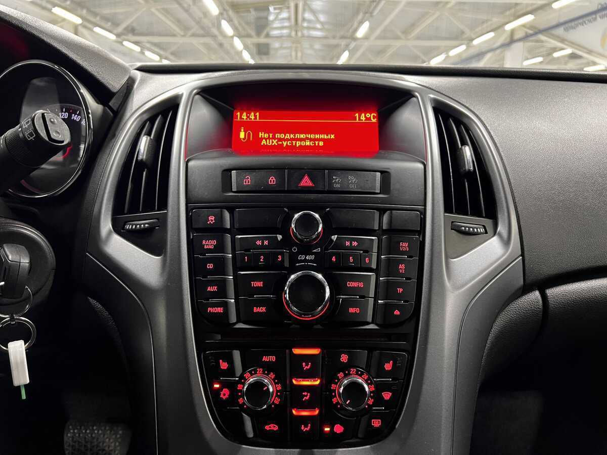 Купить Opel Astra, 2013, 137 218 км.. Фото: #14