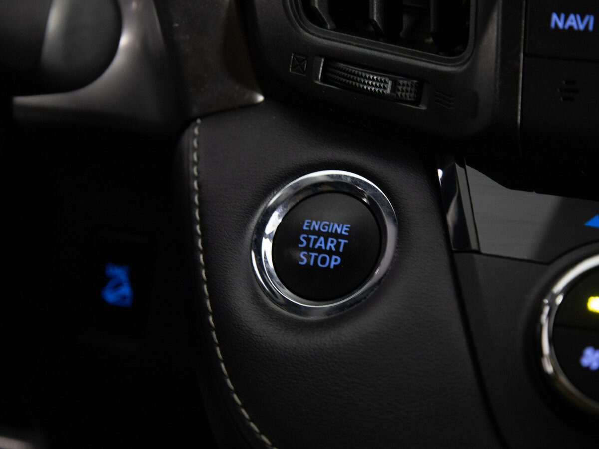 Купить Toyota RAV4, 2019, 97 801 км.. Фото: #9