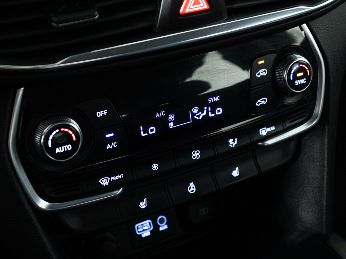 Купить Hyundai Santa Fe, 2018, 164 119 км.. Фото: #13