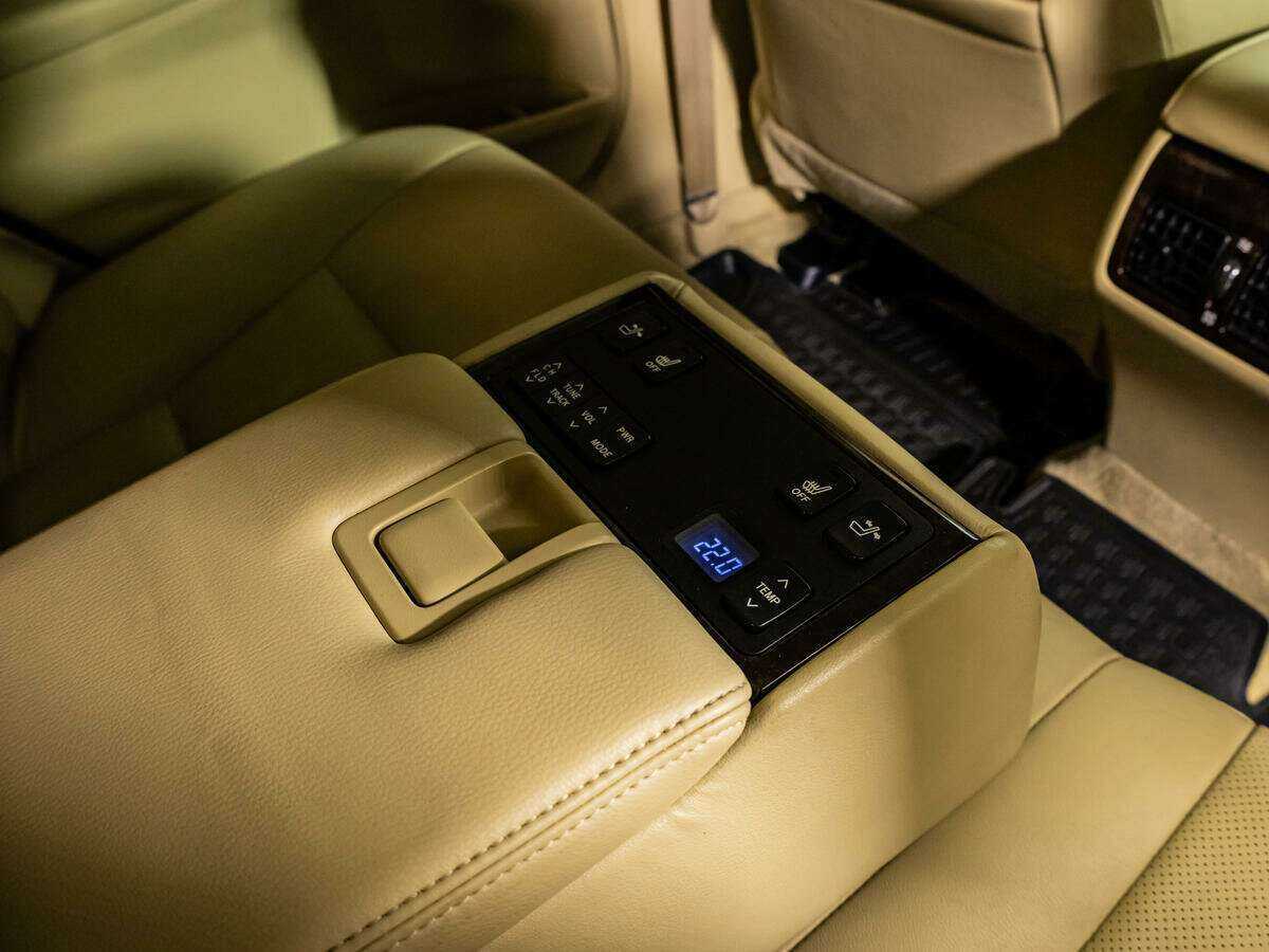 Купить Toyota Camry, 2015, 128 013 км.. Фото: #17