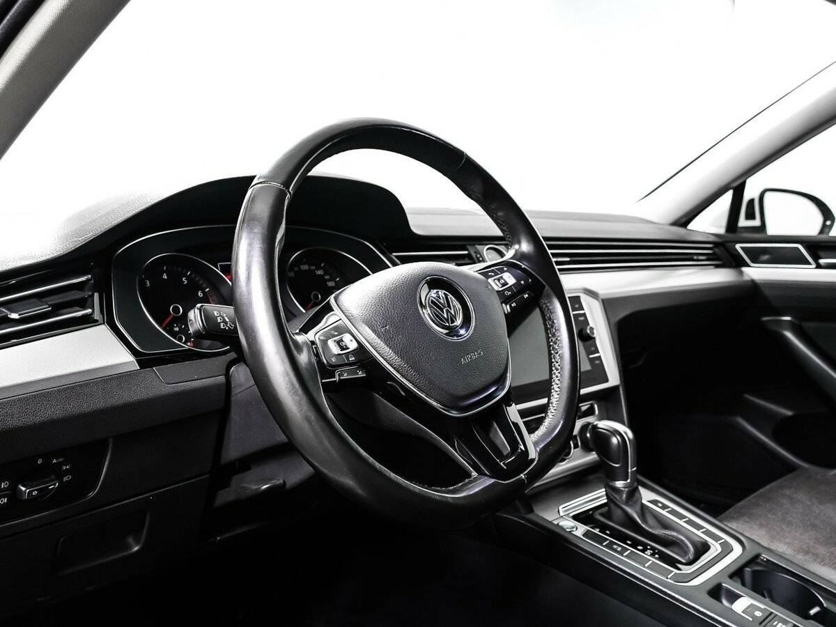 Купить Volkswagen Passat, 2018, 176 549 км.. Фото: #11