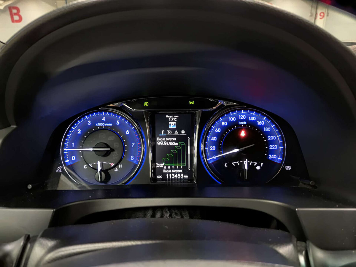 Купить Toyota Camry, 2018, 113 454 км.. Фото: #12