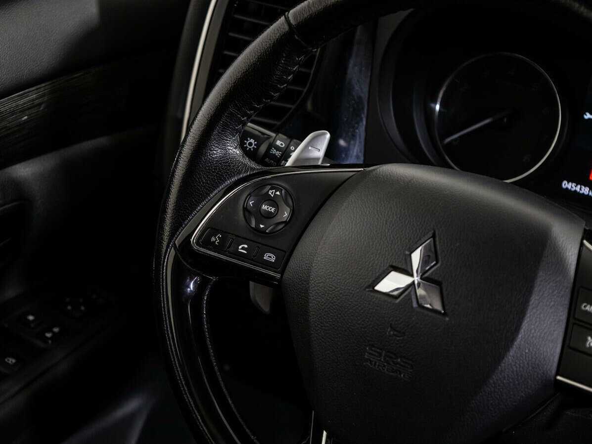 Купить Mitsubishi Outlander, 2015, 45 169 км.. Фото: #11