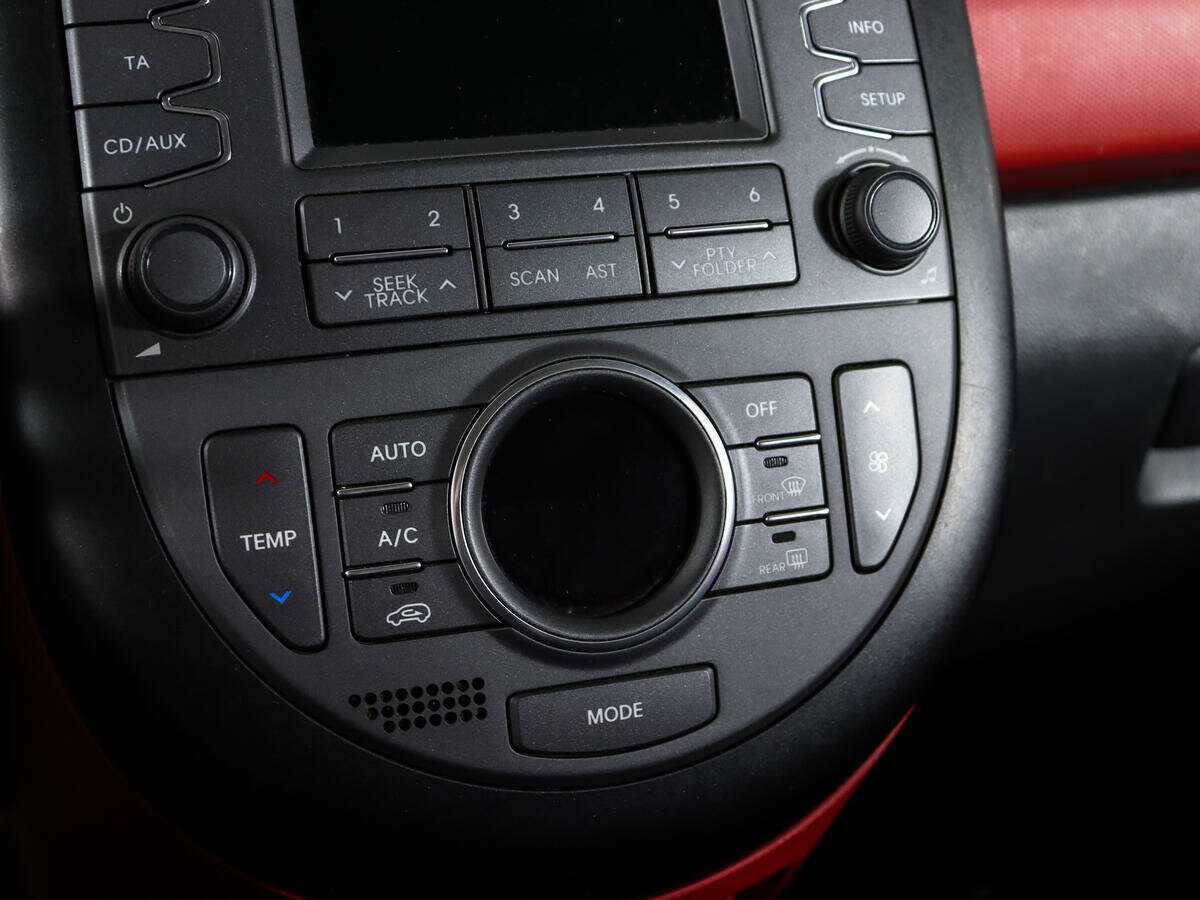 Купить Kia Soul, 2013, 93 111 км.. Фото: #19