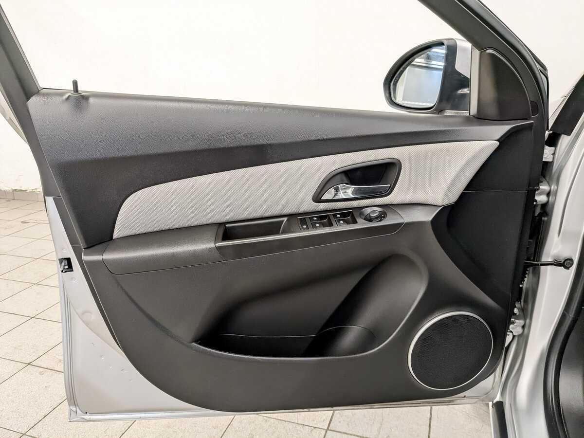 Купить Chevrolet Cruze, 2013, 123 141 км.. Фото: #16