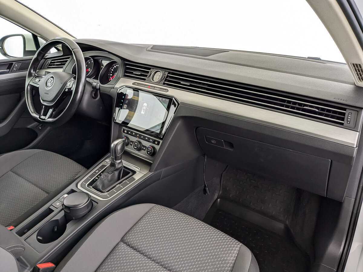 Купить Volkswagen Passat, 2016, 138 400 км.. Фото: #10