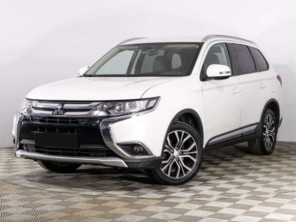 Купить Mitsubishi Outlander, 2017, 190 759 км.. Посмотреть фото