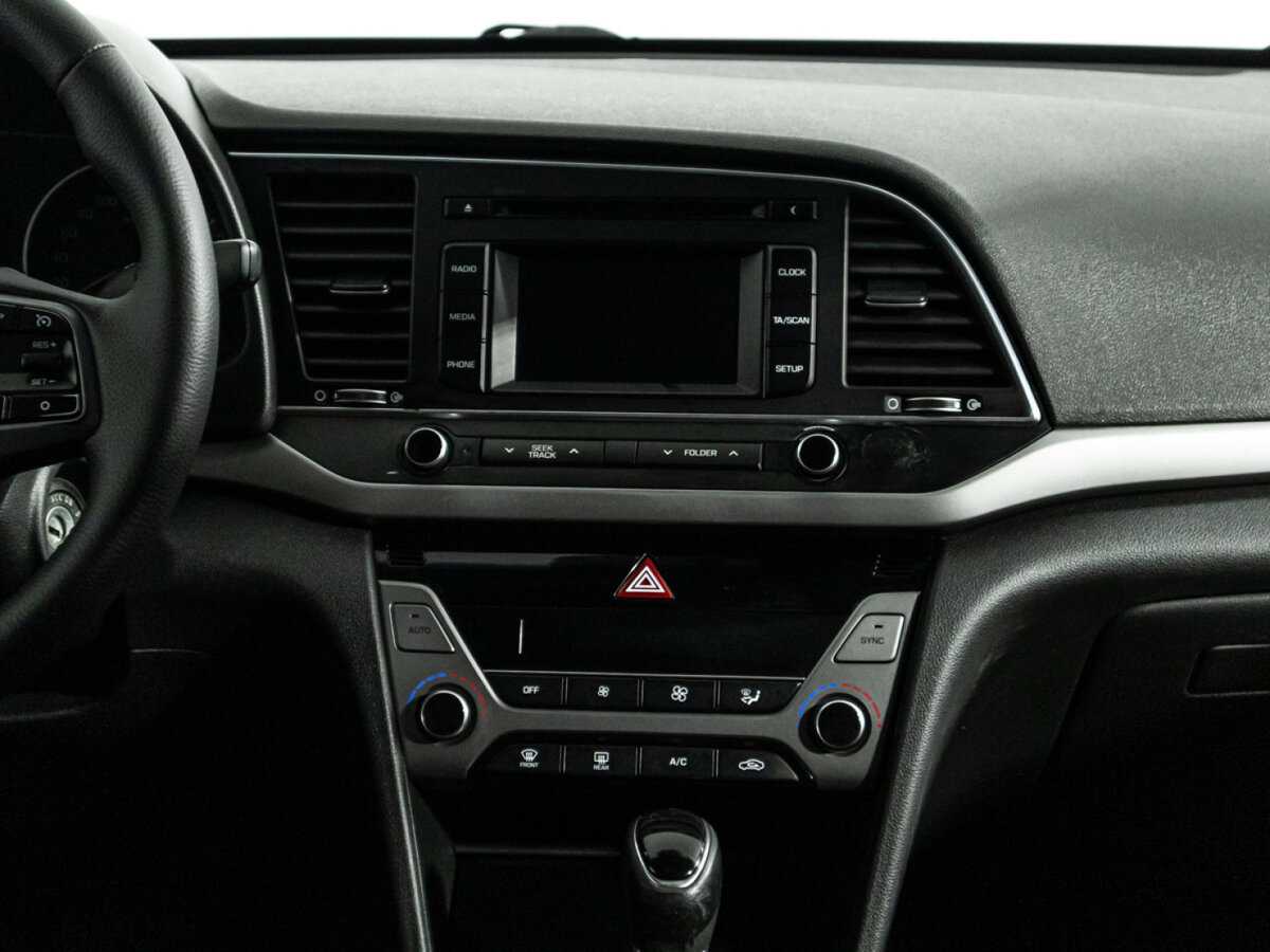 Купить Hyundai Elantra, 2017, 102 852 км.. Фото: #13