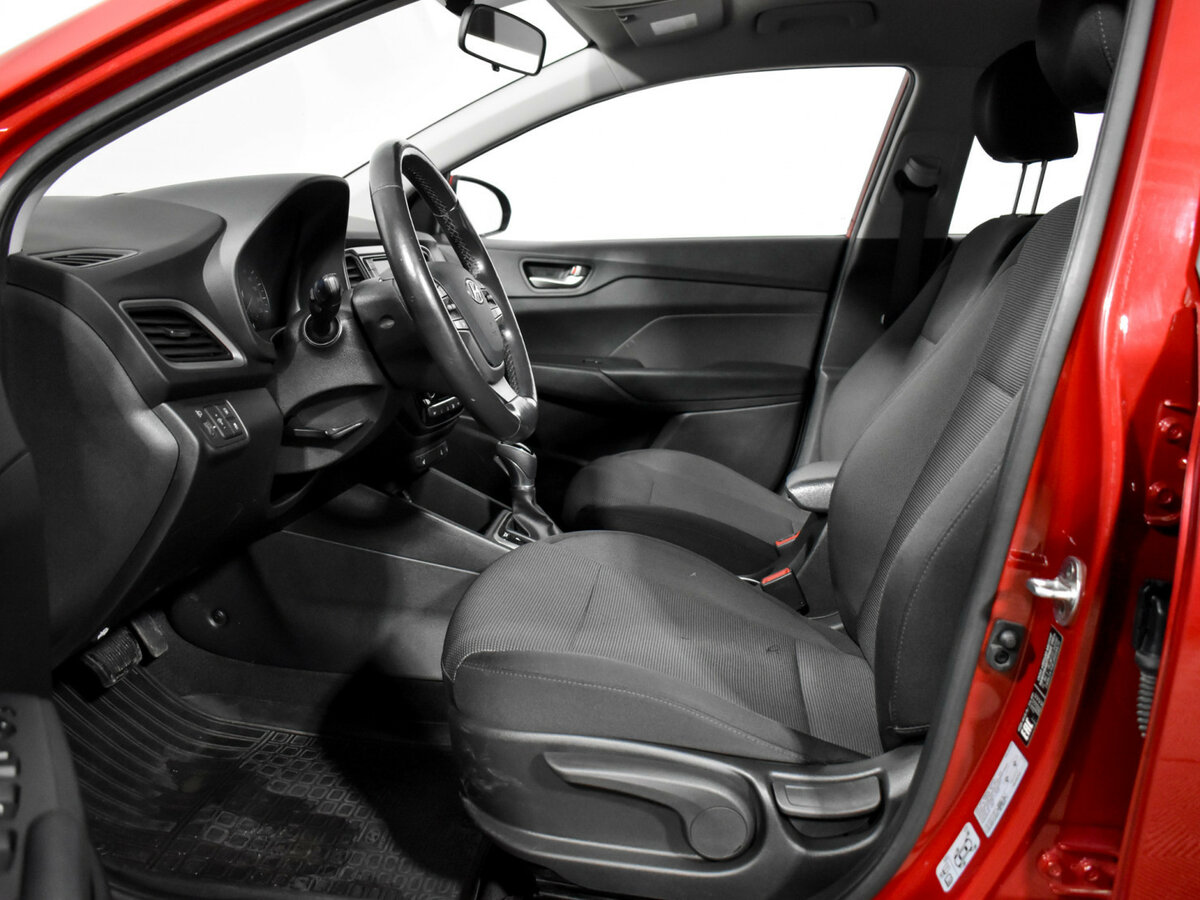 Купить Hyundai Solaris, 2017, 64 455 км.. Фото: #9