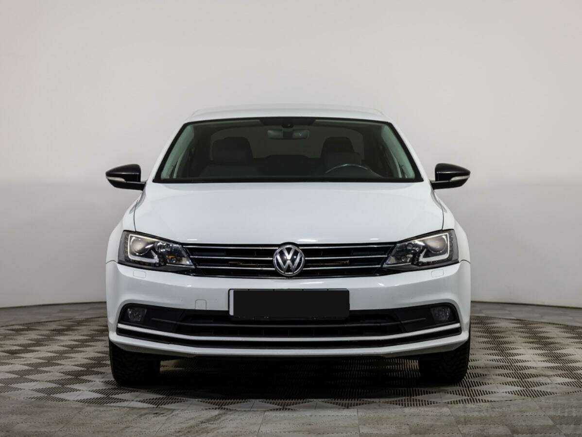 Купить Volkswagen Jetta, 2017, 132 050 км.. Посмотреть фото