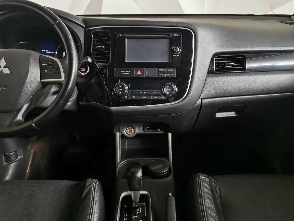 Купить Mitsubishi Outlander, 2014, 303 779 км.. Фото: #10