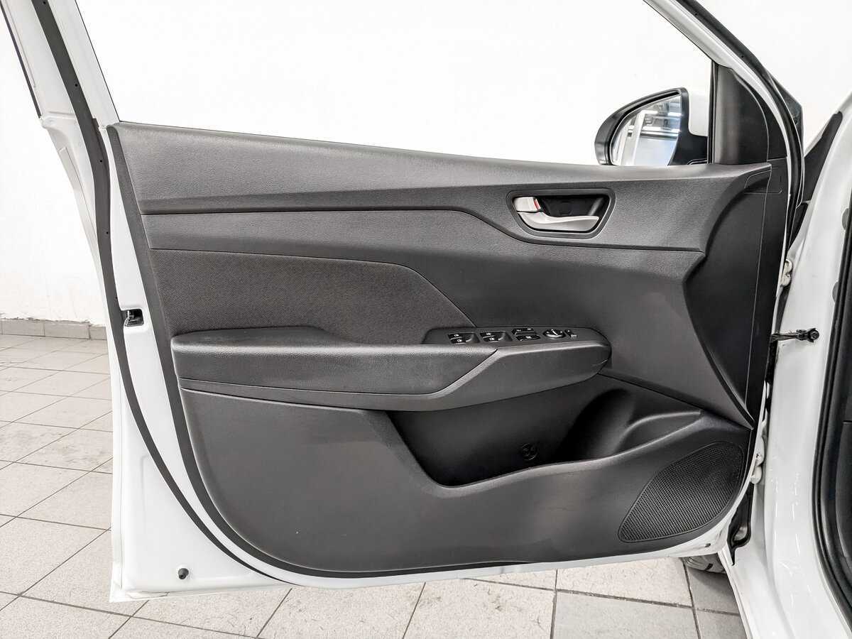 Купить Hyundai Solaris, 2017, 107 457 км.. Фото: #18