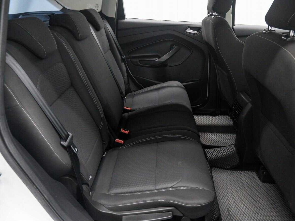 Купить Ford Kuga, 2018, 129 035 км.. Фото: #9