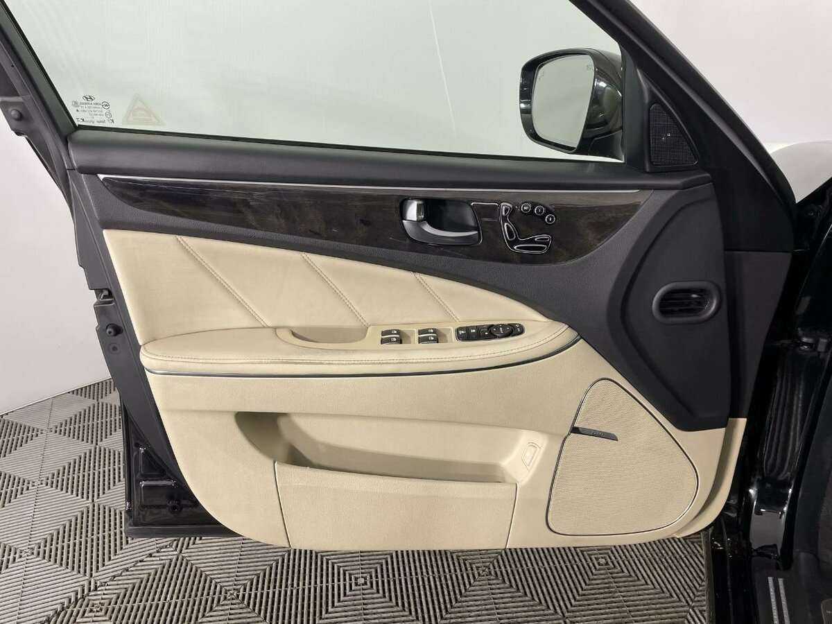 Купить Hyundai Equus, 2013, 223 480 км.. Фото: #7