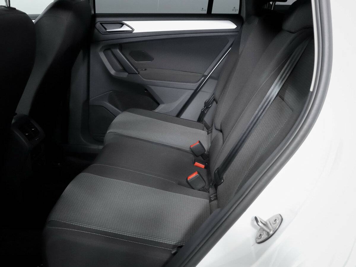 Купить Volkswagen Tiguan, 2021, 8 100 км.. Фото: #9