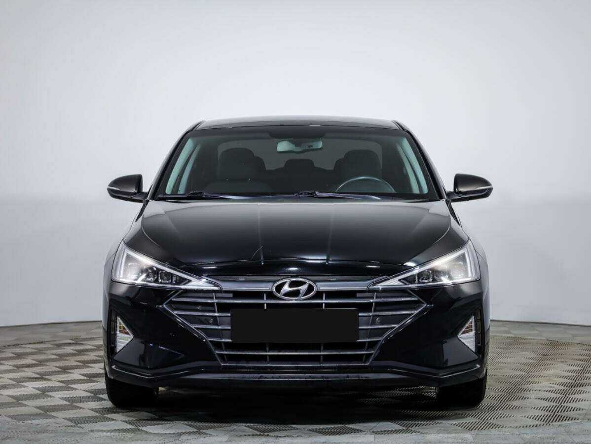 Купить Hyundai Elantra, 2019, 61 543 км.. Посмотреть фото